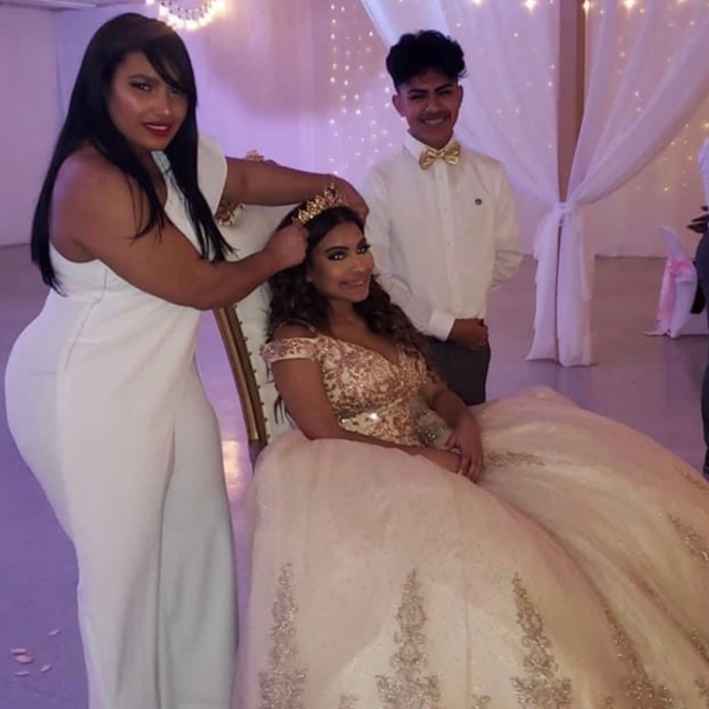 GOLD QUINCEANERA DRESS with crinoline!! 🥂